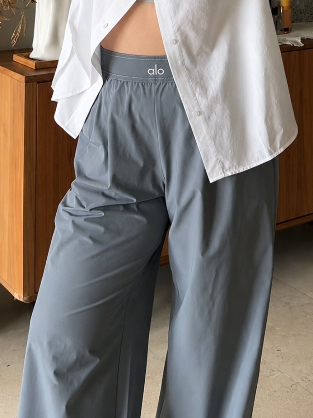 Alo Yoga Suit Up Pant Steel Grey Relaxed Wide Leg Travel Pants NWT | 30" Inseam